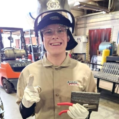 486793575_122144302904588319_2950843999439901061_n Sooner Job Challenge Student